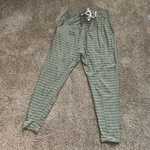 Sarah’s day x White fox joggers